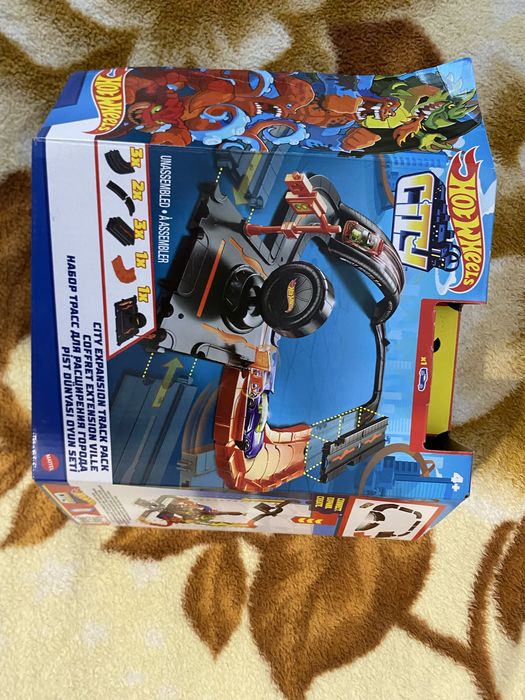 Траса Hot Wheels