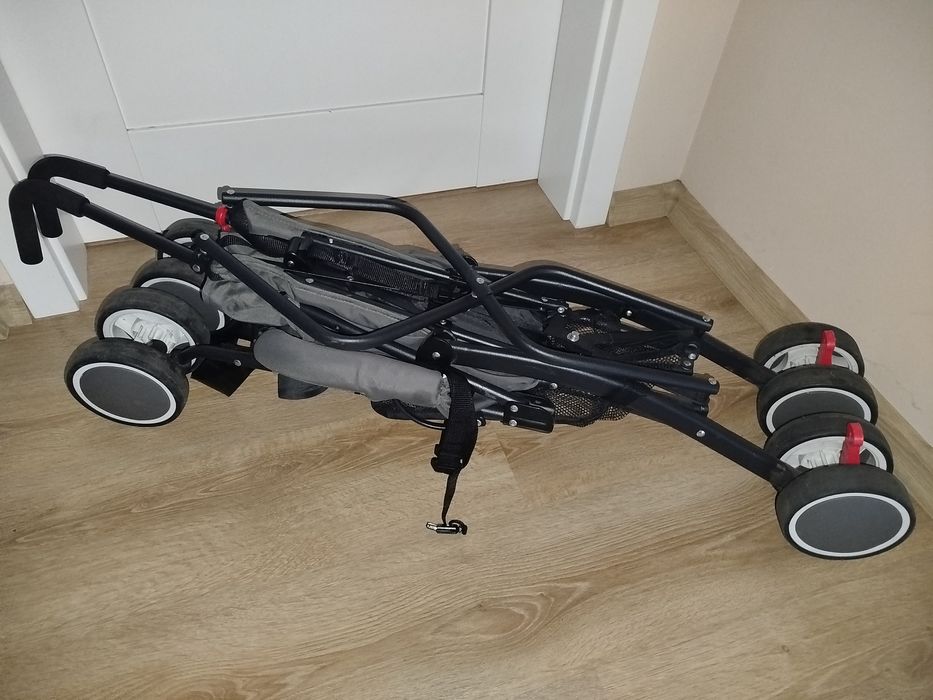 Moolino Compact lekki wózek spacerowy