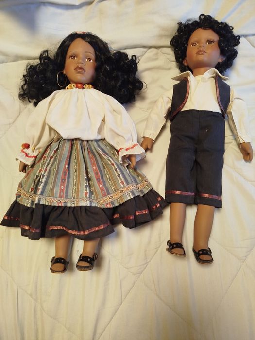 Bonecos de porcelana