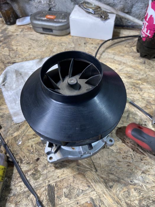 Нагнетатель для автономки Eberspacher Airtronic d4s