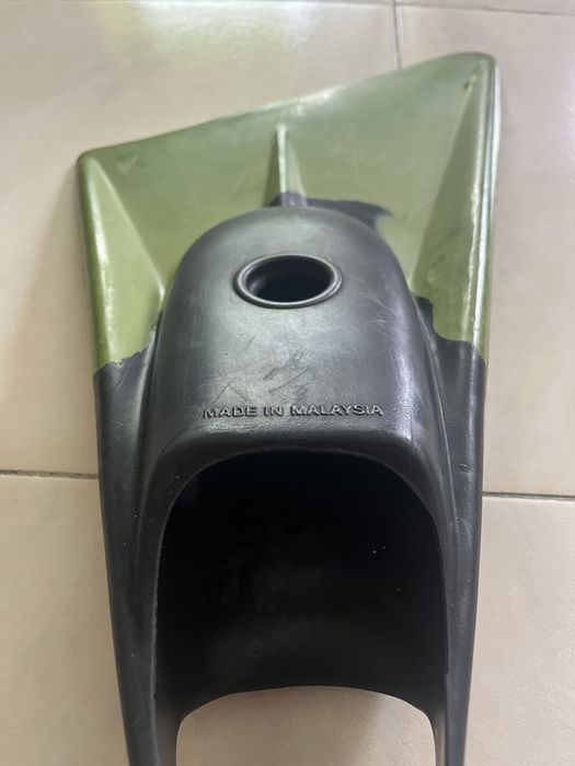 Pés de pato ( vários) tamanho Medio