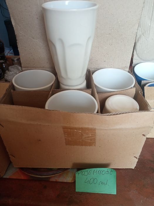 Kubki ceramiczne.