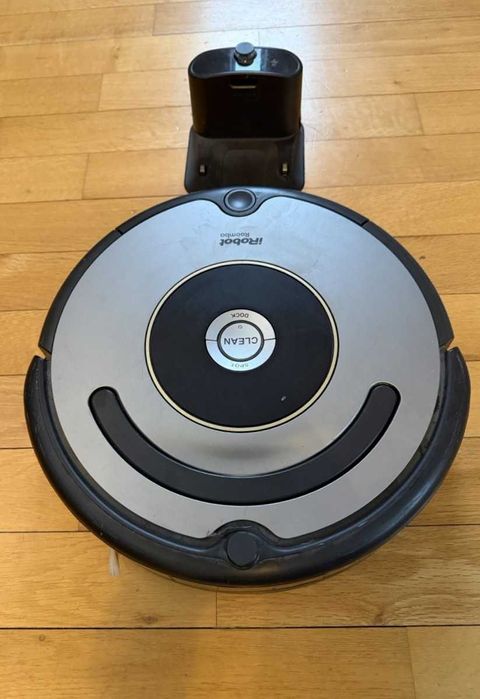 Robot sprzątający IRobot Roomba