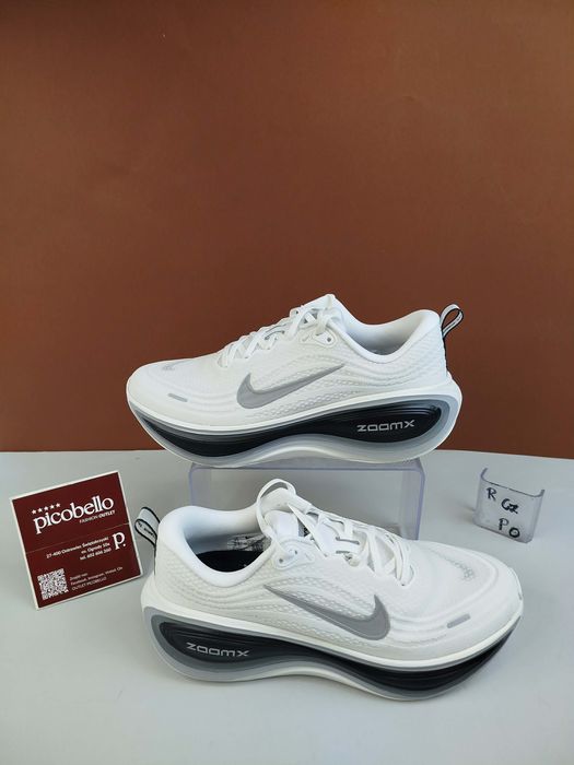 Buty Nike Vomero Plus Rr