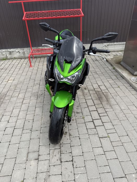Кавасакі z800.         .