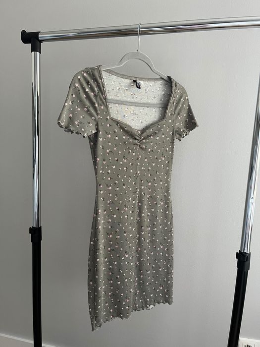 Sukienka , Firma H&M Divided