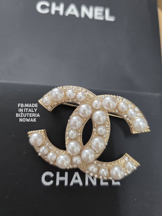 Broszka cc chanel sztuczne perły cyrkonie