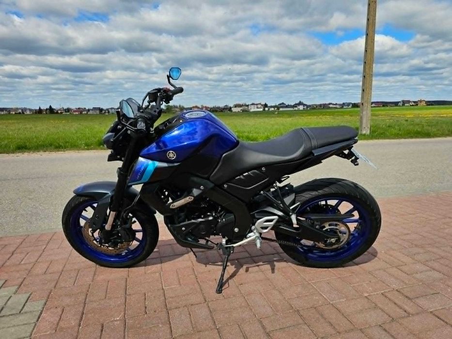 Yamaha MT-125 2024  2900 km