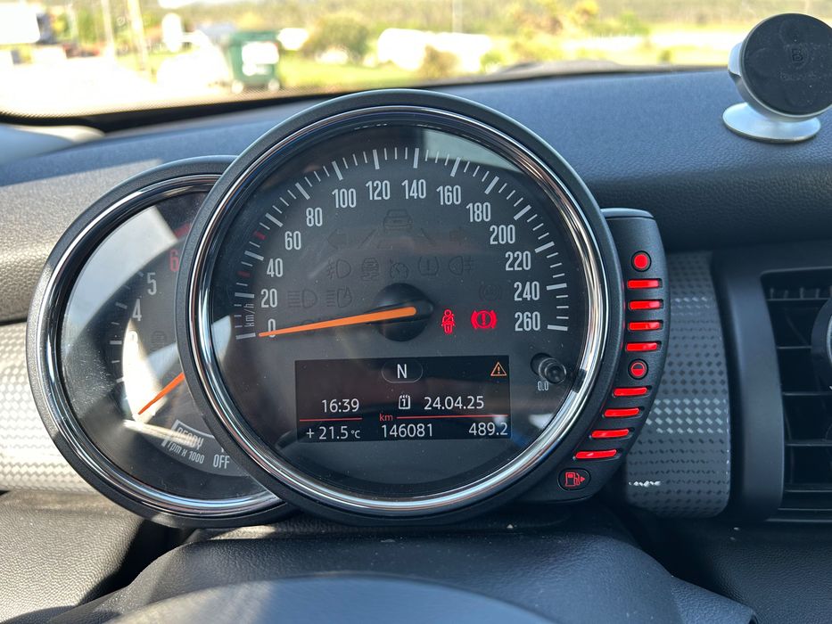 MINI COOPER D 2015, Full Extras, 115cv, Teto Panorâmico.