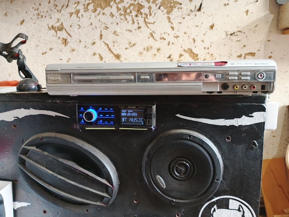 Буфер, усилок спрашивайте в лс все раскажу