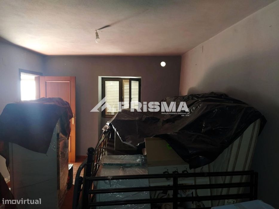 Moradia T2 para venda em Monfortinho