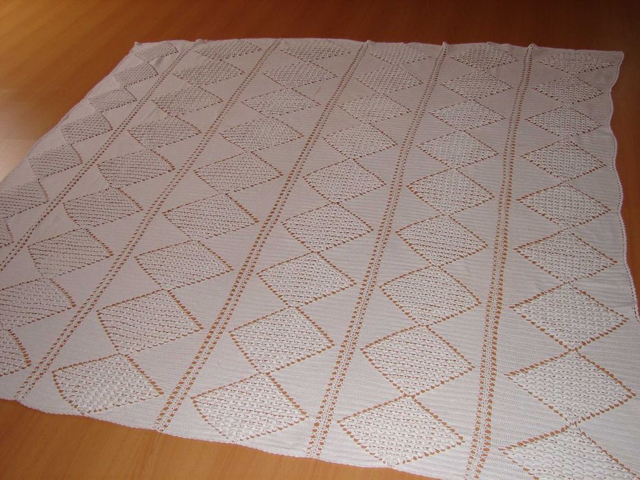 Colcha de Renda Vintage - Feita à mão
