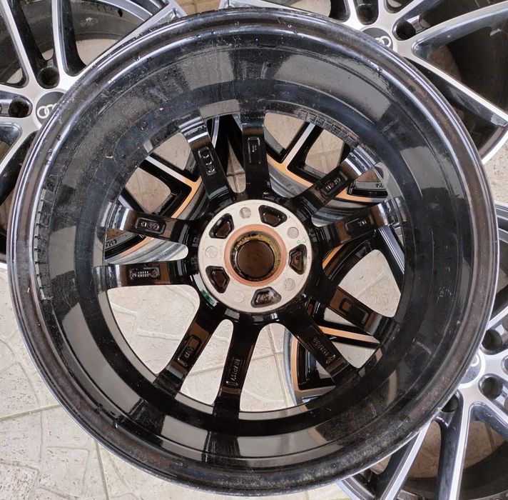 Felgi aluminiowe Audi A3 A4 A6 A8 Q3 Q5 7,5x17 ET45 5x112