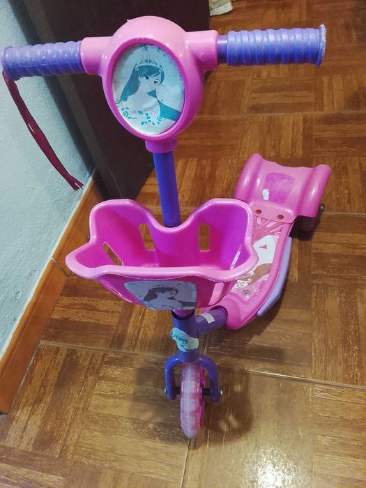 Trotinete usada menina c/musica