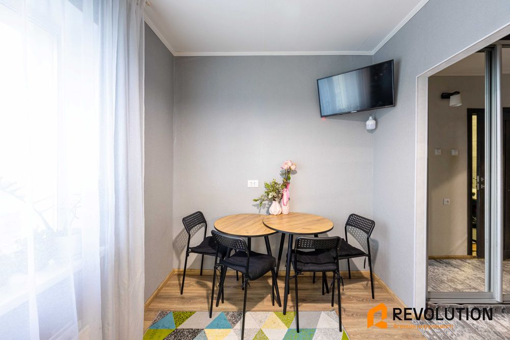 Без % 1 кім Деснянський район , вул. О.Екстер,14