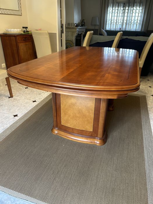 Mesa de sala de jantar madeira maciça (Cerejeira)