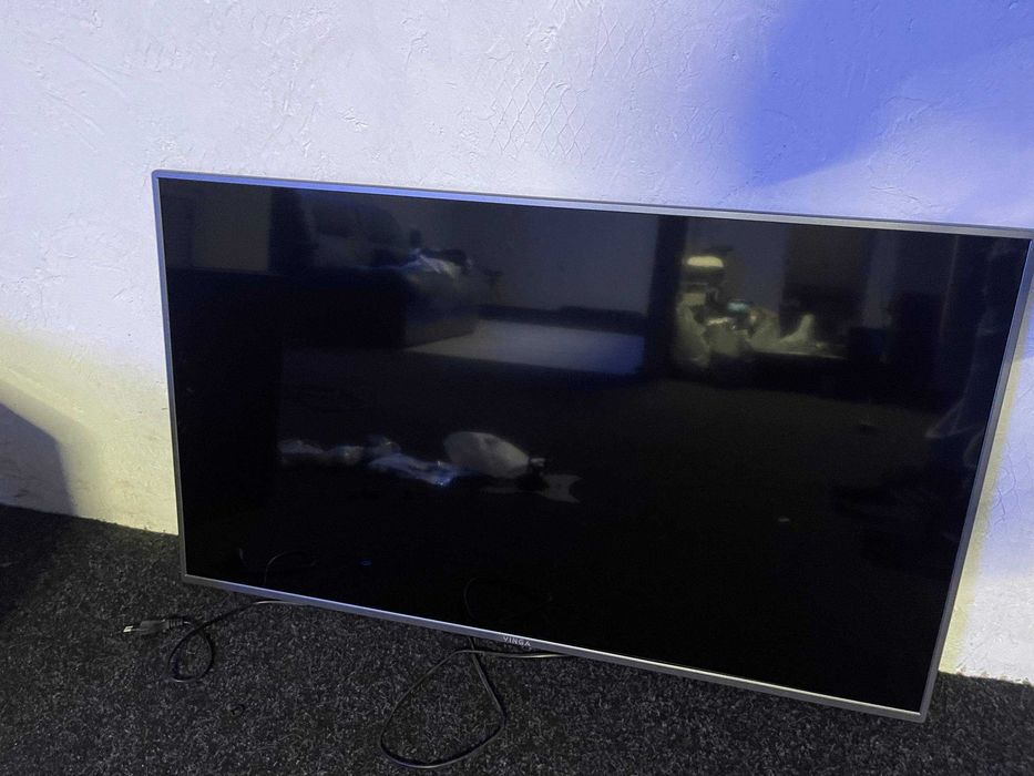 Телевізор Vinga 43" Full HD, відгук 8 мс — під ігри та консоль