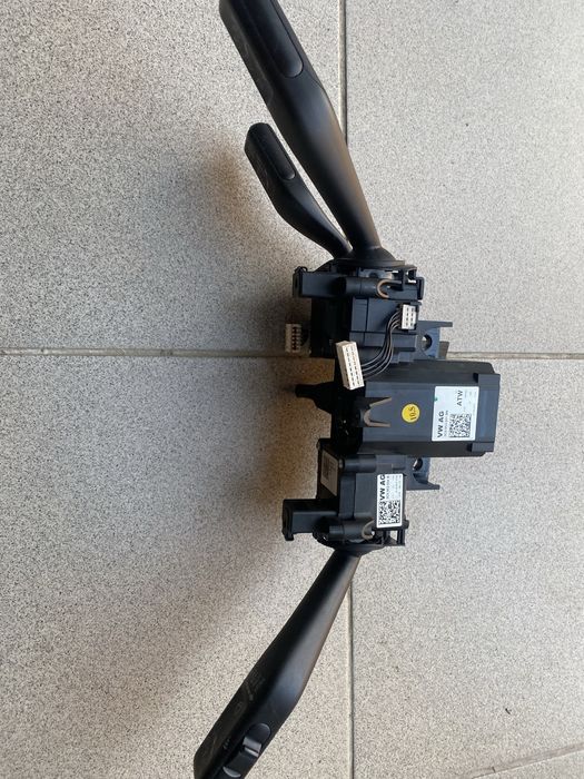 Підрулювий перемикач пасат б6