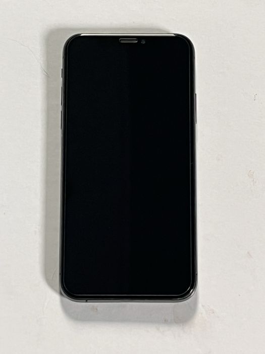 Iphone Xs  64 GB + 3 szybki ochronne i etui za darmo