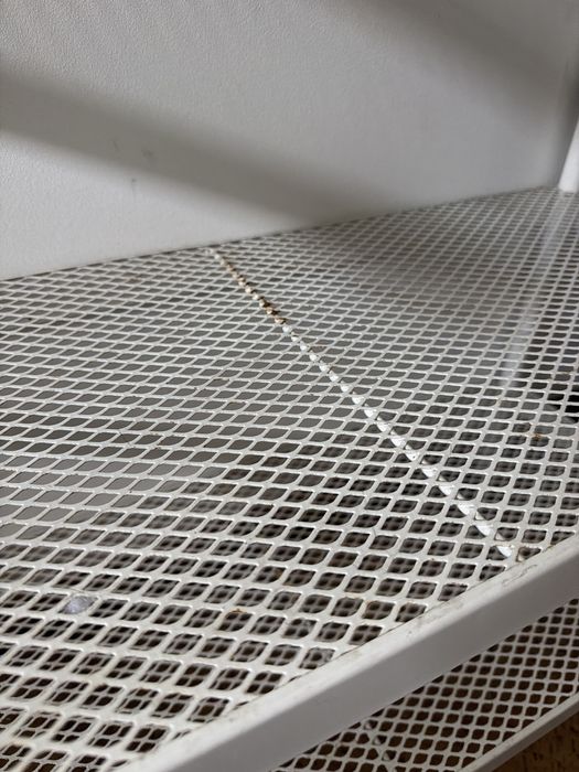 Sapateira ikea usada