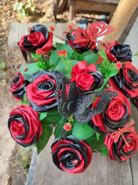 Квіти для Героя з атласної стрічки