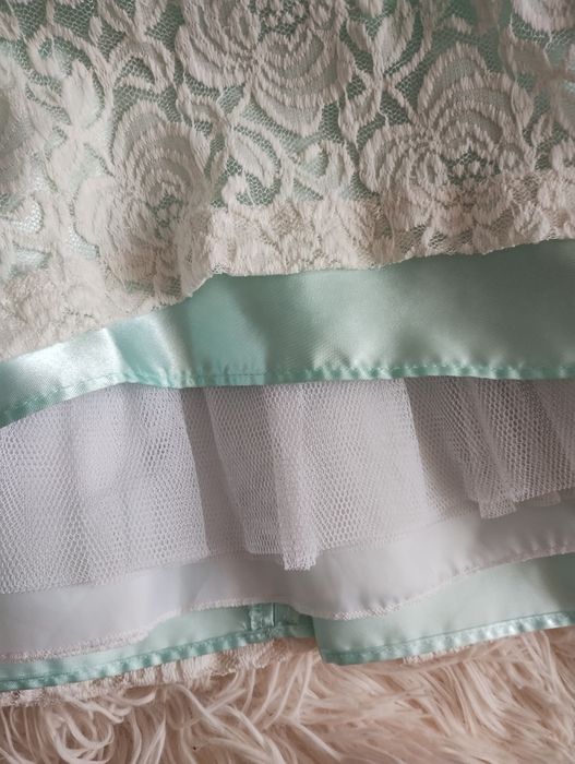 Elegancka koronkowa sukienka balowa rozm.116/122 wesele, święta, sesja
