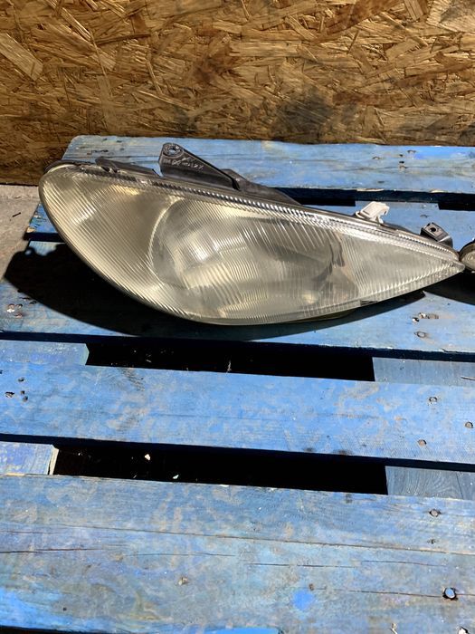 Farois/óticas Peugeot 206