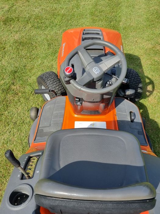 Traktorek Husqvarna TC138