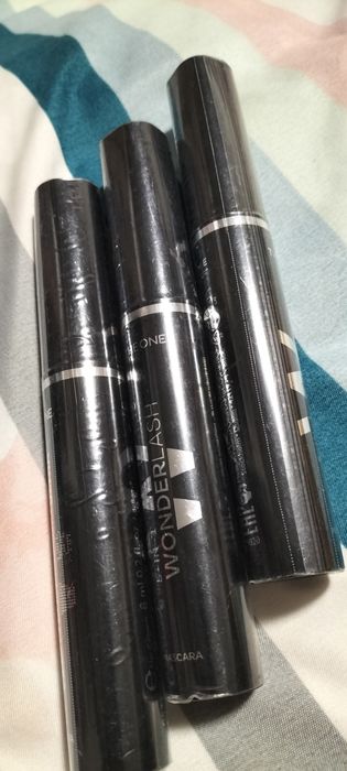 Tusze do rzęs Wonder Lash 5 w 1