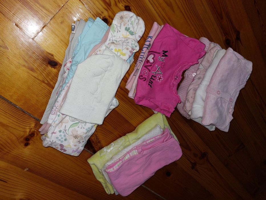 Zestaw ubranek r. 56