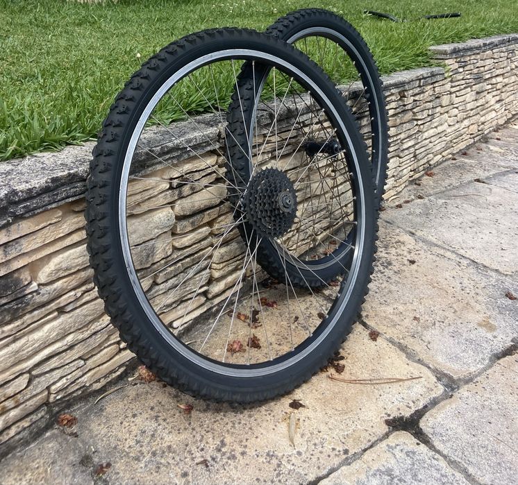 Pneus de bicicleta Specialized Myka HT