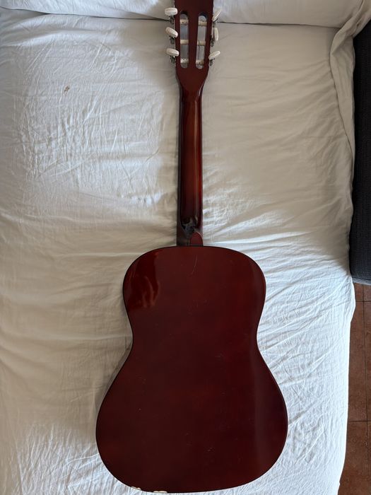 Guitarra classica iniciante e saco