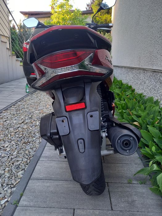 Honda PCX skuter o poj. 125