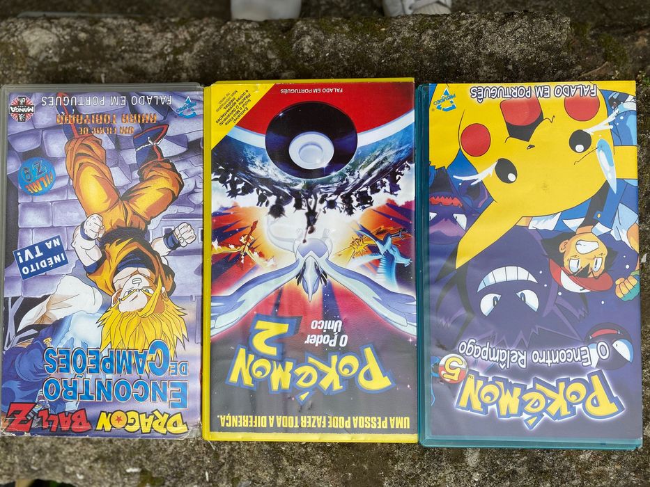 Cassetes vhs Pokémon, dragon ball entre outros