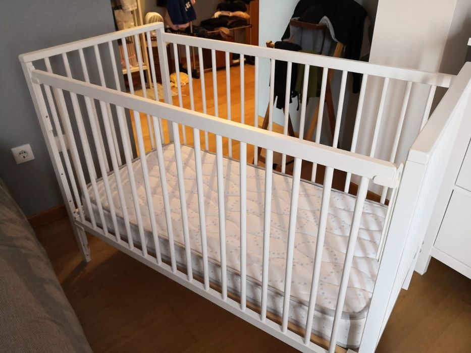 Berço e colchão bebé zippy bom estado