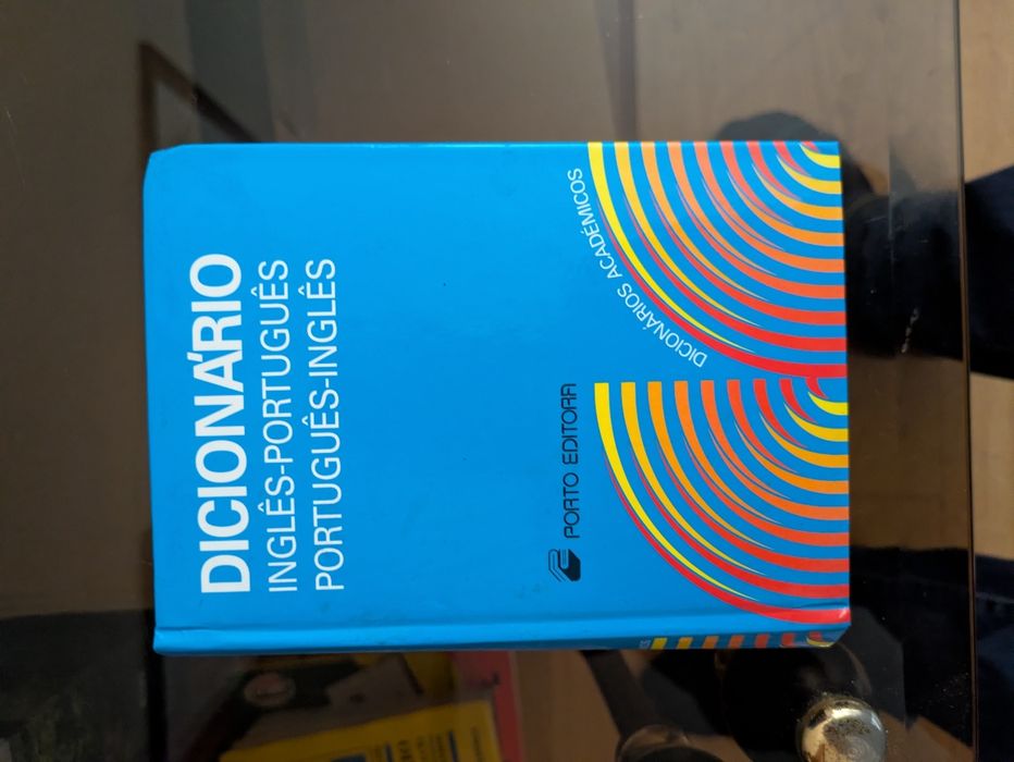 Dicionários de várias linguas, Ingles, Alemão, Francês, Latim, Espanhol