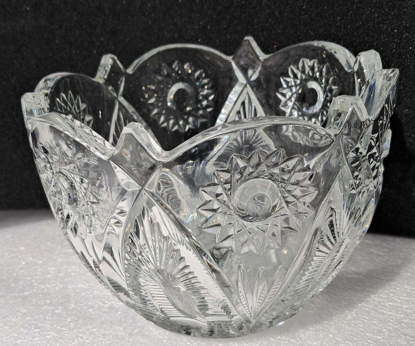 Продам хрустальные вазы