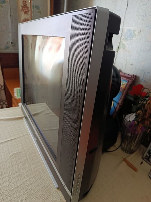 Продам телевізор