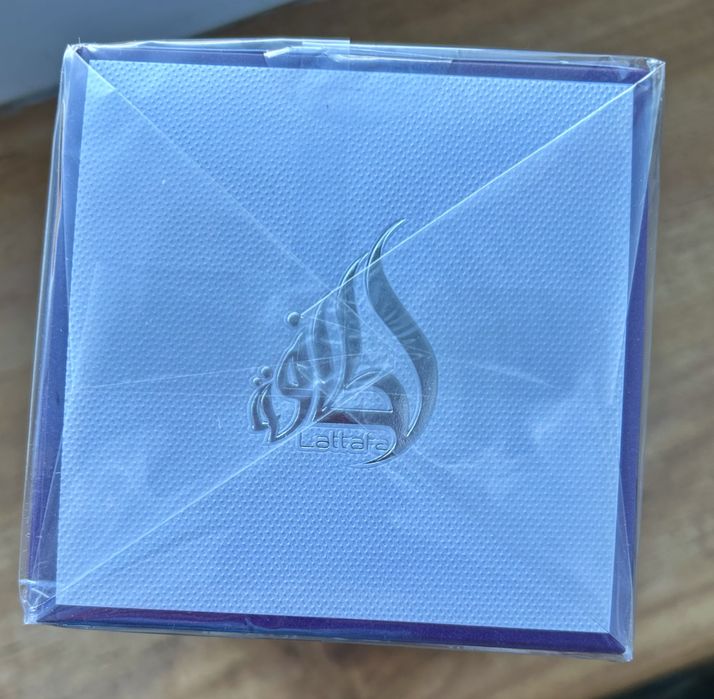 Fioletowa YARA Lattafa