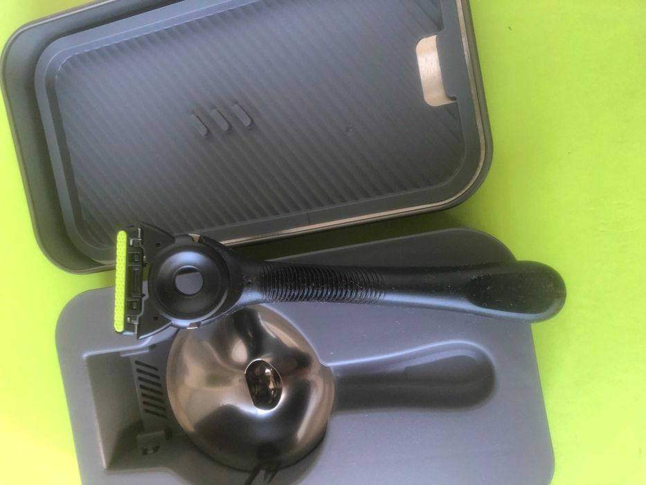 Máquina Gillette Labs +suporte+Lamina+Caixa