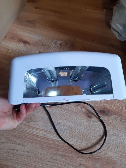 Lampa UV kosmetyczna , do malowania  paznokci