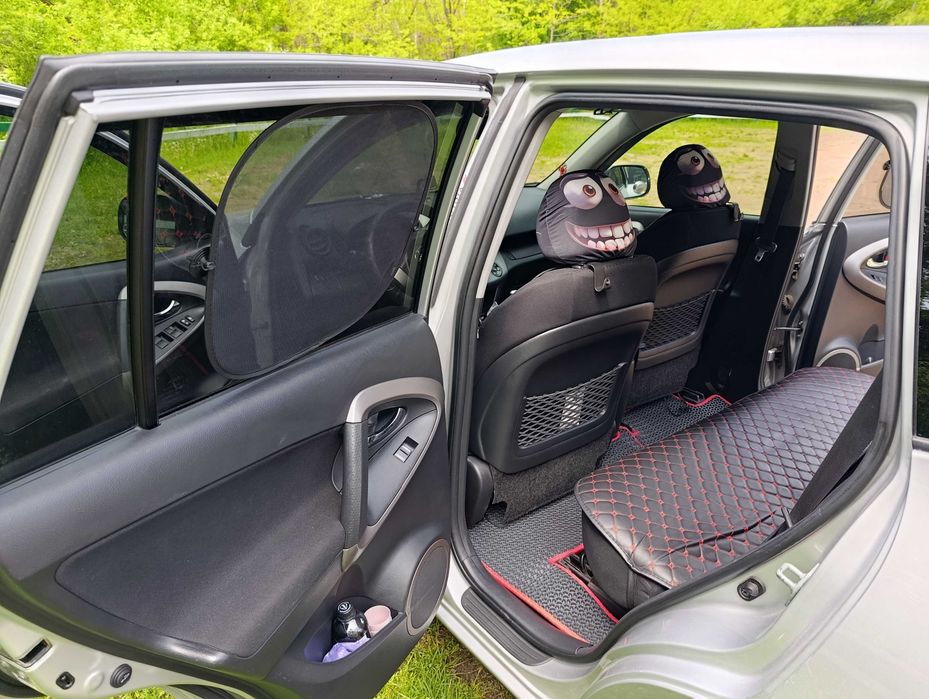 Автомобіль Toyota Rav 4