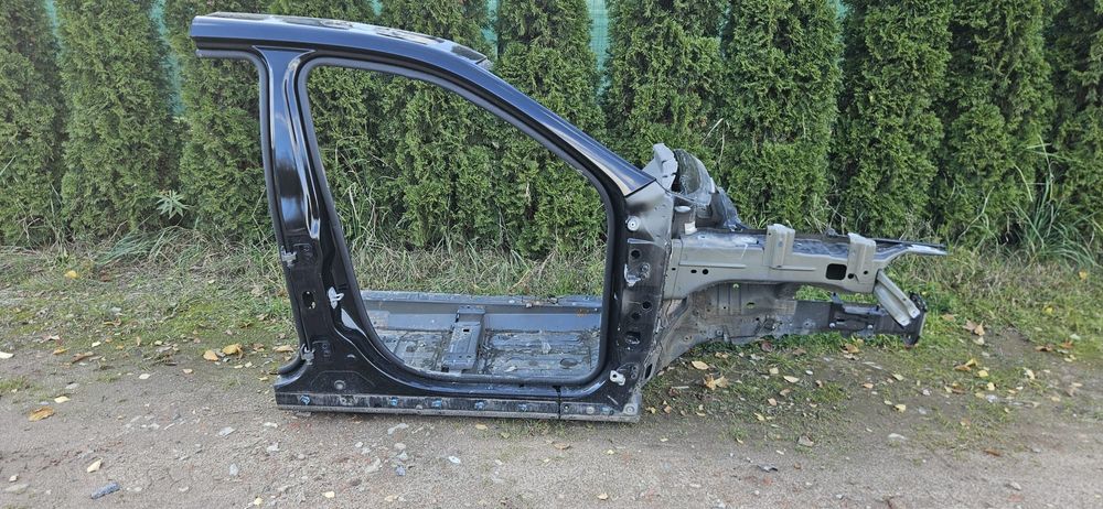 Podłużnica ćwiartka próg słupek prawy jeep cherokee kl 19r. PXR-czarny