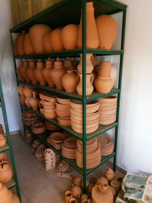 Prateleiras em ferro e madeira vendo são 6