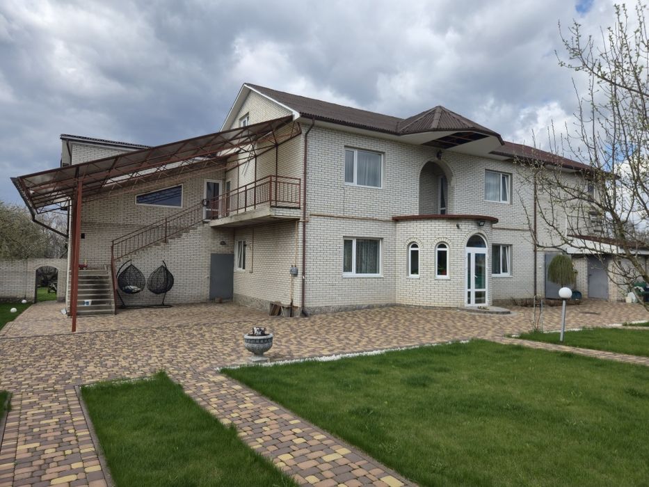 Продам будинок Мала Данилівка , 175 м² , 30 соток