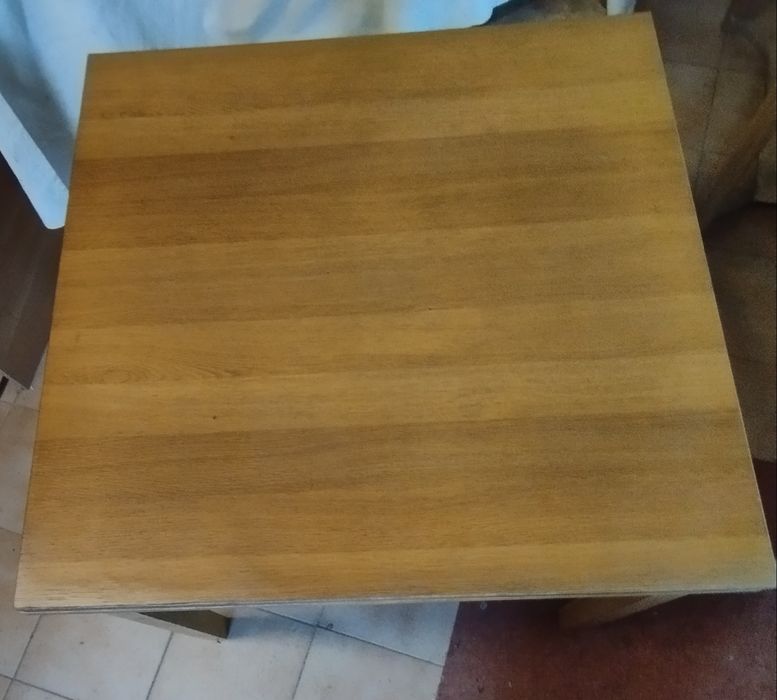 Mesa de Jantar com cadeiras