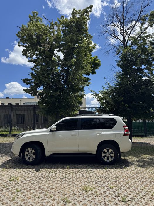 Toyota Land Cruiser Prado 150 • 3.0 D-4D