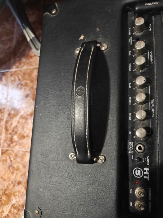 Blackstar HT5 celetion V30