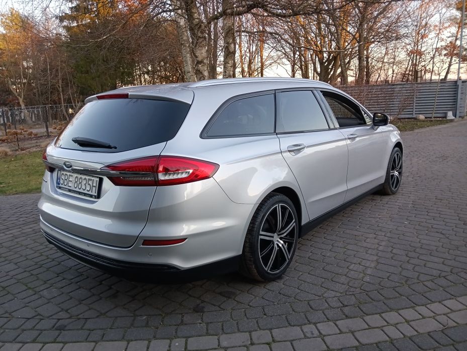Ford Mondeo 2.0Tdci full LED klimatyzacja navigacja pdc