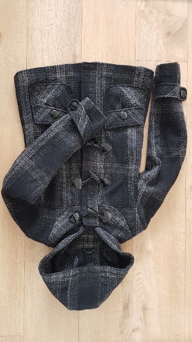 Kurtka -płaszczyk rozm 36 firmy C&A (50% wełny)